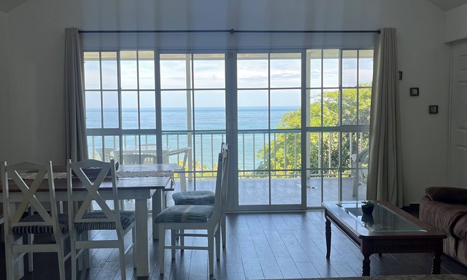 El Sunzal House | Private Oceanview Retreat in El Sunzal Exclusive Surfside Living Above the Break