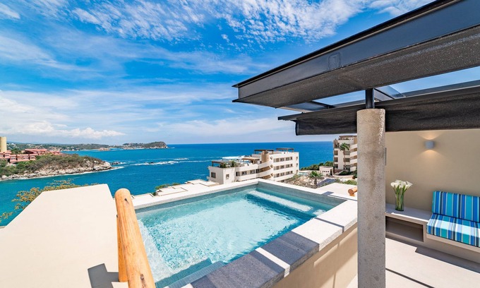 Santa Maria Huatulco Condo | Private Oceanview Splash Pool & Beach Access