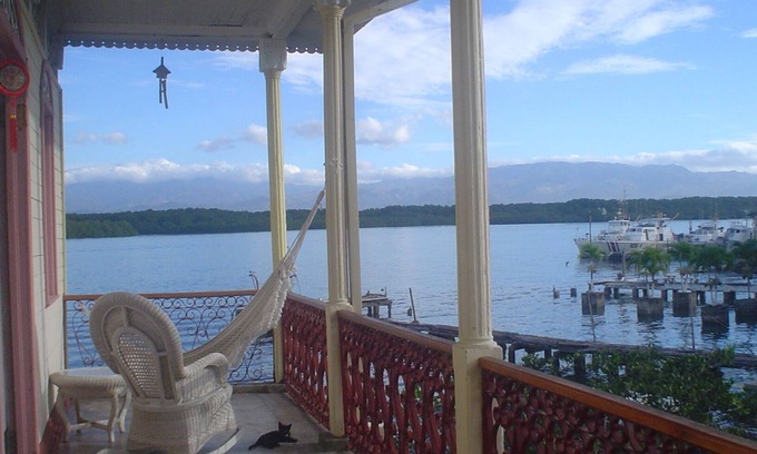 Puntarenas Bed & Breakfast | Private Palace with gorgeous view on the Gulf of Nicoya for 2 people maximum