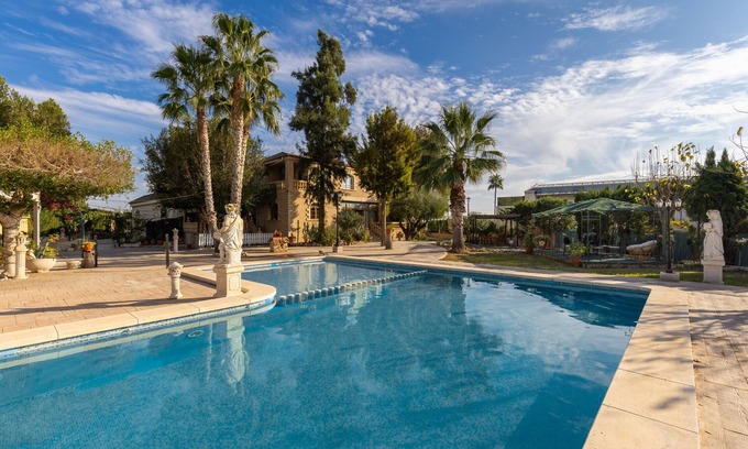 Crevillente Villa | Private Paradise Deluxe by Fidalsa