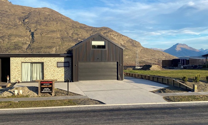 Lower Shotover Apartment | Private + Parking + Ensuite. Built in 2025