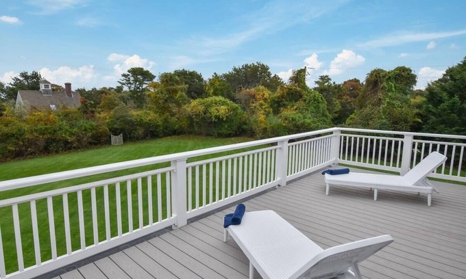 East Orleans House | Private Path to Nauset Beach!