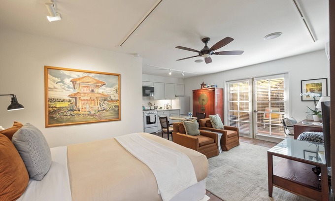 El Mirador Cottage | Private & Peaceful Casita in Movie Colony