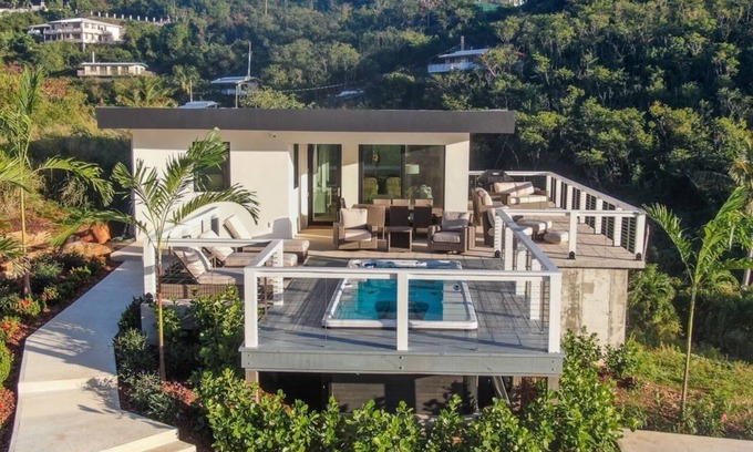 Estate Frenchman Bay Villa | Private Pickleball Court - 5 min walk to Beach
