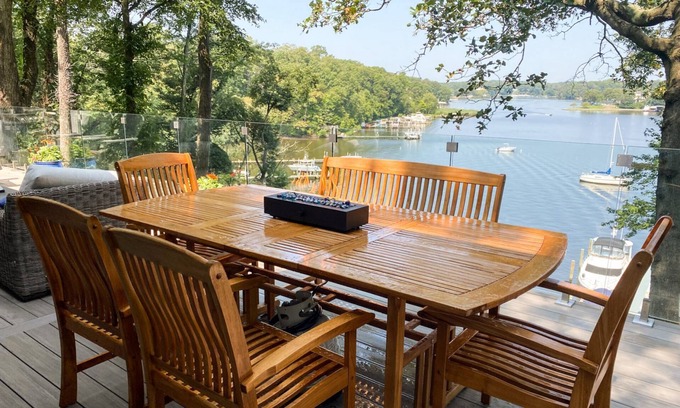 Arden-on-the-Severn House | Private Pier Waterfront Jolly Roger mins to DTA