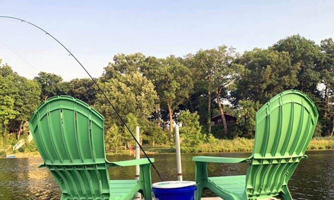 Plymouth House | Private pier. Waterfront cottage - enjoy a relaxing retreat, 3 bedroom, 1 bath