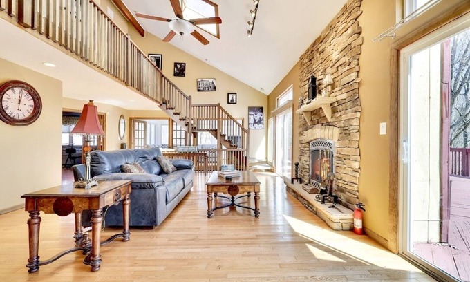 Bushkill House | Private Poconos Cabin Retreat Near Bushkill Falls!