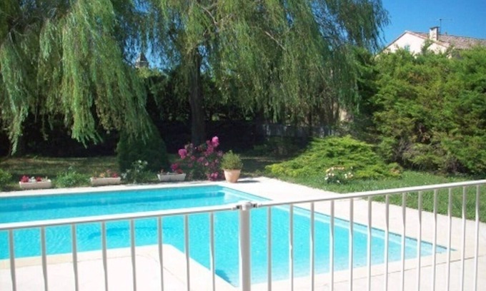 Allegre Les Fumades Villa | Private pool with garden