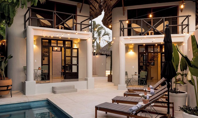 Puerto Escondido Villa | Private Pool, Chic, Step’s from beach in beautiful Puerto Escondido - WiFi, AC