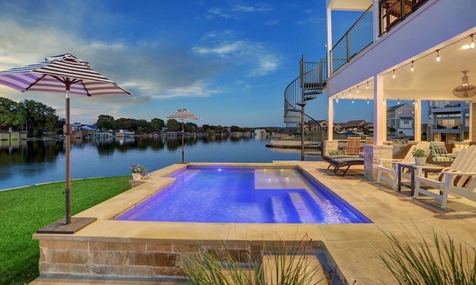 Kingsland House | Private Pool, Elevator, Kayaks, Pickleball, Golf, Covered Boat Slip, Fishing!