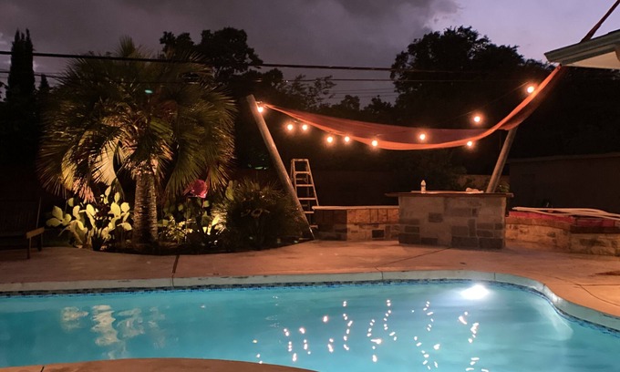 Southeast Houston House | Private pool, great sound system, all the amenities one could hope for.