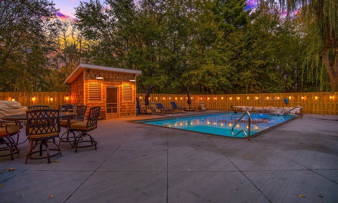 Fennville House | Private Pool & Hot Tub, Modern Farm House, Near Lake Michigan