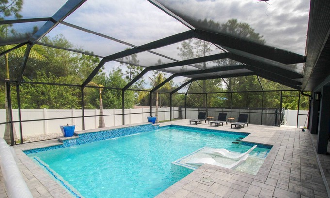 Lehigh Acres House | Private Pool, The Grand Palm Villa