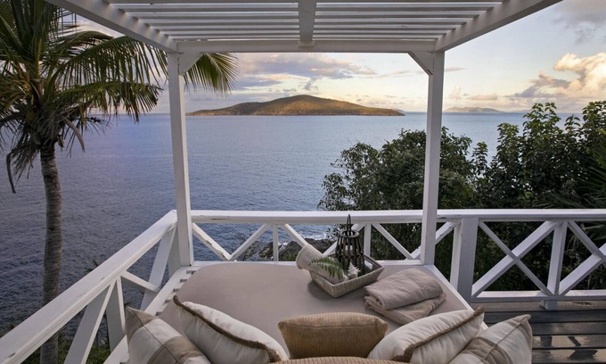 Peterborg Villa | Private Pool/Waterfront Villa/Magens Bay/couples!