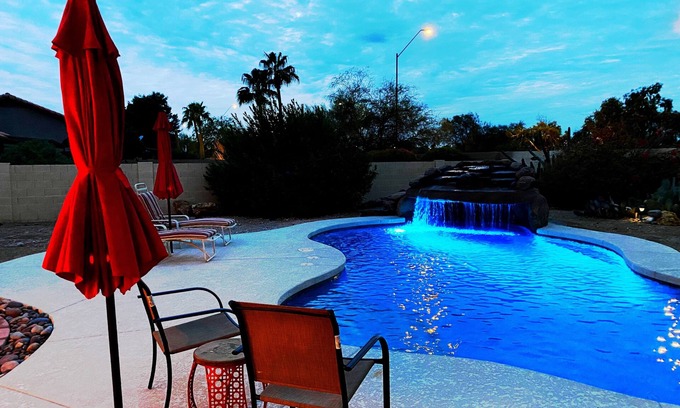 Westbrook Village House | 🌴Private Pool with Grotto~Golf Courses~Spacious Yard~Pet Friendly~Restaurants🌴