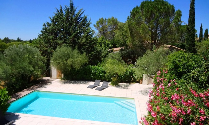 Uzes House | Private pool10X5, 11 bedr., 26 beds, 5 bath., 5 terraces, very quiet,10 000sqm park,AC