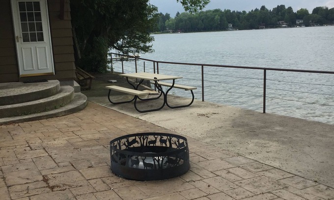 Kiel Cottage | Private property on Wilke Lake
