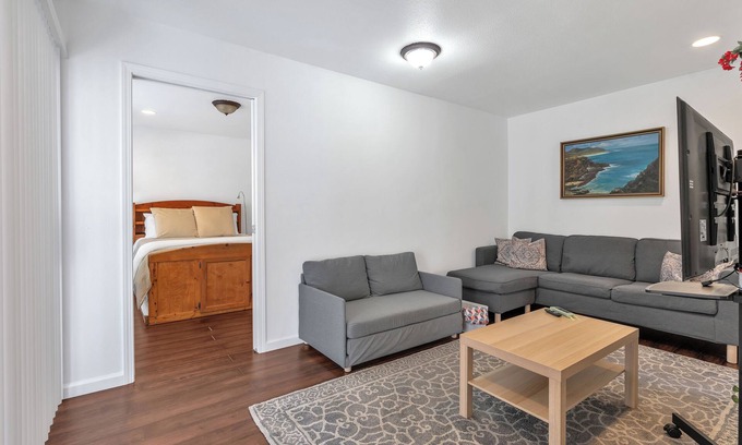 May Valley House | Private & Quiet Guesthouse Near SF & Wine Country