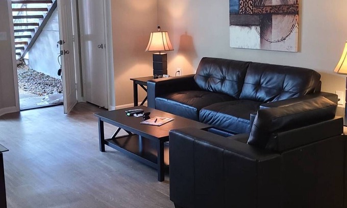 Arapahoe Ridge Apartment | Private quiet one bedroom five min. from Downtown Boulder