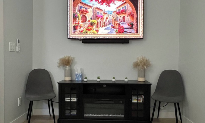 Pittsburg Apartment | Private/Relaxing New Guest House & Fast Wi-Fi