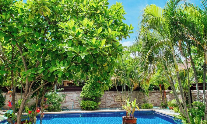 Nong Prue Villa | Private Residence Hosted by Sasithorn