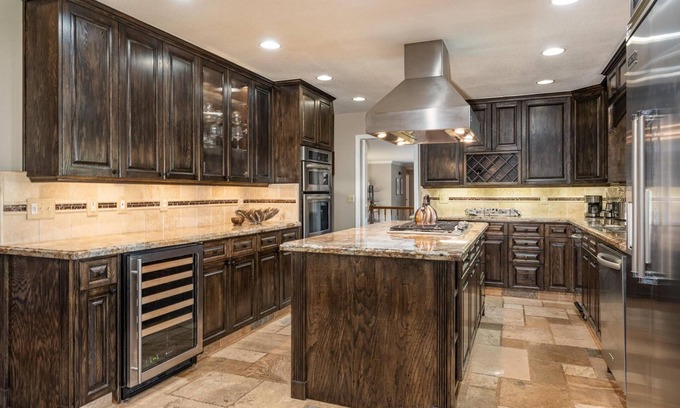 Oakhurst House | Private Resort Home in Yosemite w/River, 4Br-5Ba