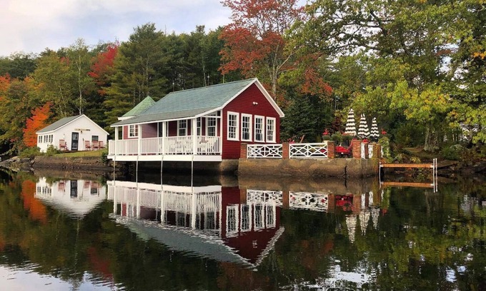 Bremen Cottage | Private Retreat, Absolute Waterfront, Minutes To Damariscotta