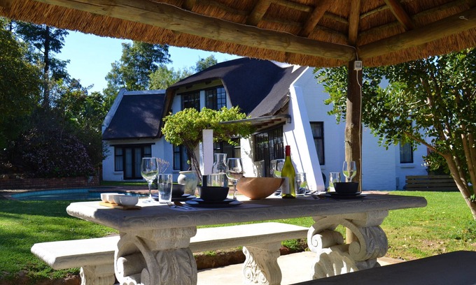 Somerset West Bed & Breakfast | Private Retreat /Guest Cottage