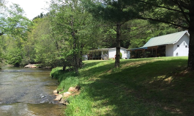 Sparta House | Private River Front w Pavilion, Fishing, Hiking, Private, Peaceful, Magical.