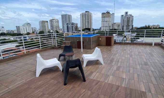 Renacimiento Apartment | PRIVATE ROOF TOP JACUZZI 360 VIEWS PENT HOUSE WiFi