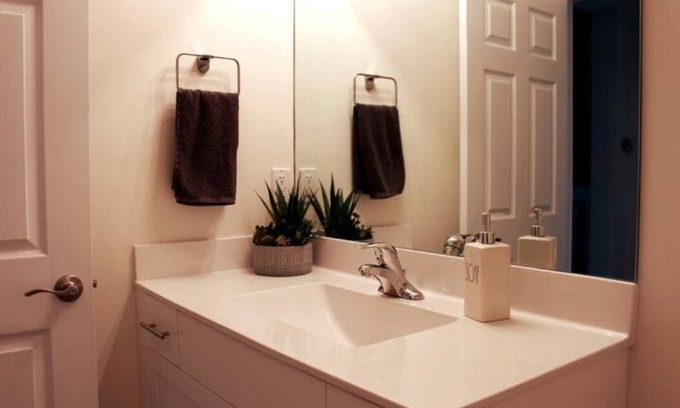 Miami Lakes House | Private Room #2/Pool/Gym/Wifi/Parking Free