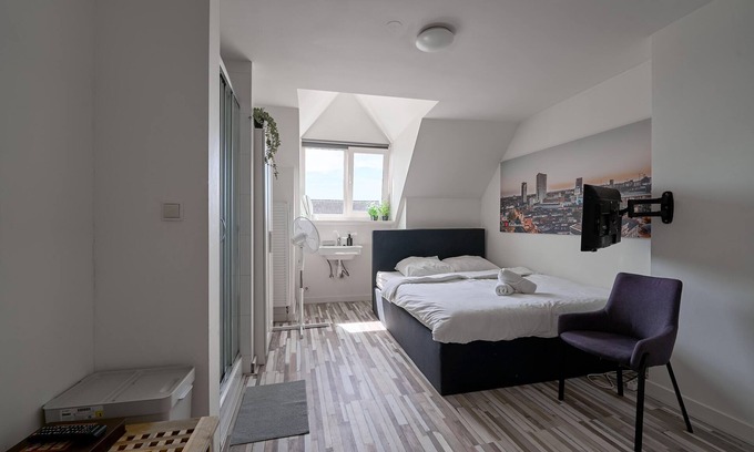 Tongelre Apartment | Private Room 505 - Eindhoven - By T&S.