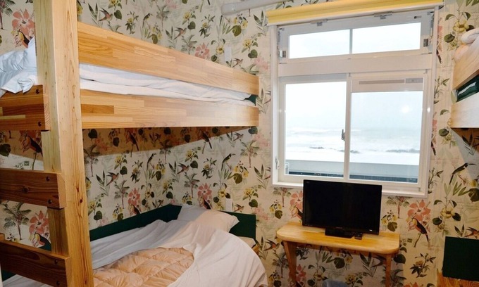 Aoshima House | Private room Bunk bed of Obi cedar from Miyazaki / Miyazaki Miyazaki