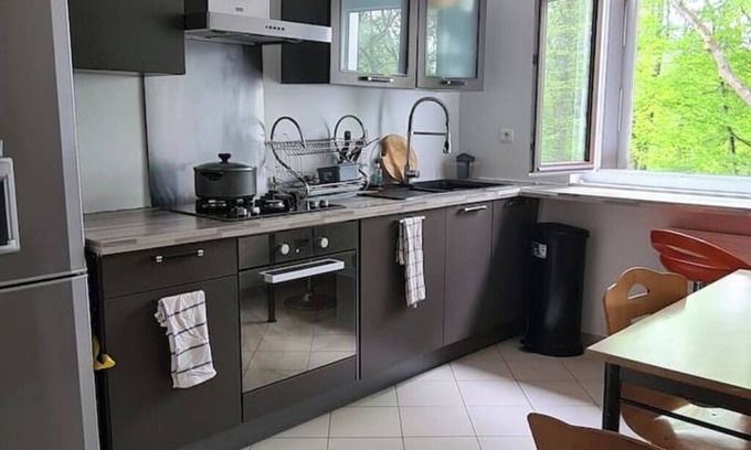 Champs-sur-Marne Apartment | Private room in a residential apartment