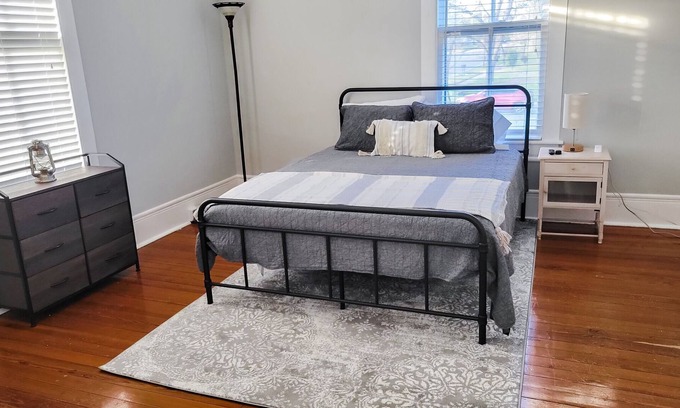 Eastman Cottage | Private Room inside The Cottage on 5th downtown Eastman