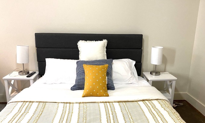South Central Houston House | Private Room Stadium Suite