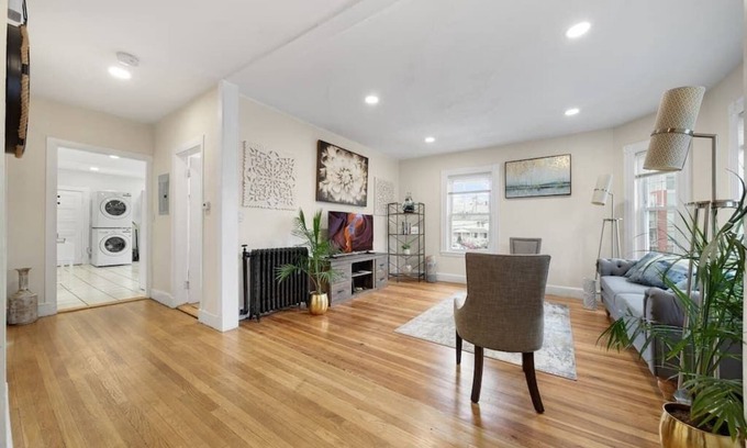 Allston Apartment | Private Room w/twin Alcove near Charles River