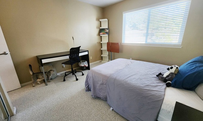 Fairview House | Private room with bath in townhome on Hayward hill