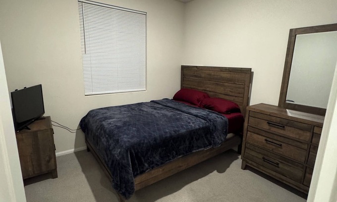 Temecula House | Private Room with own bathroom in Winchester, 12 mins away from Temecula Winery