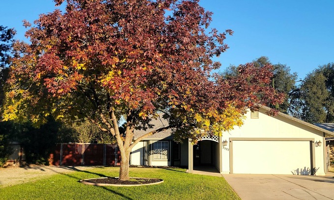 Enterprise House | Private room with short walks/ drives to services!