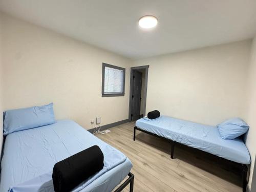 Barnum West House | Private Rooms near Downtown Denver & Sloan’s Lake (Room #2)