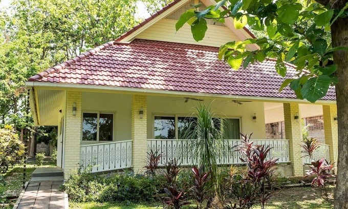 Mae Pong House | PRIVATE RURAL HOUSE WITH 2 BEDROOMS NEAR CHIANG MAI