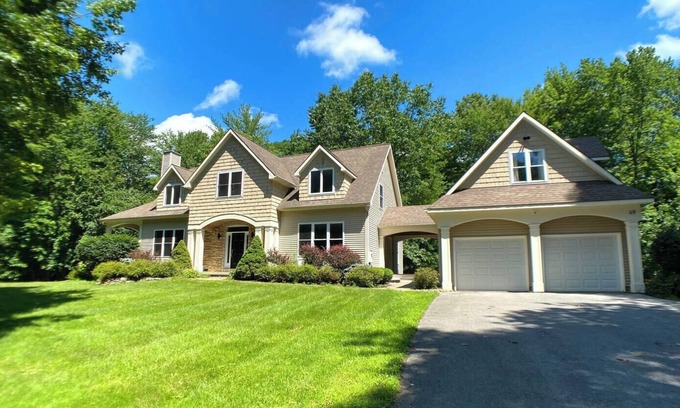 Schuylerville House | Private Saratoga Retreat Close to Track-Town-Shops