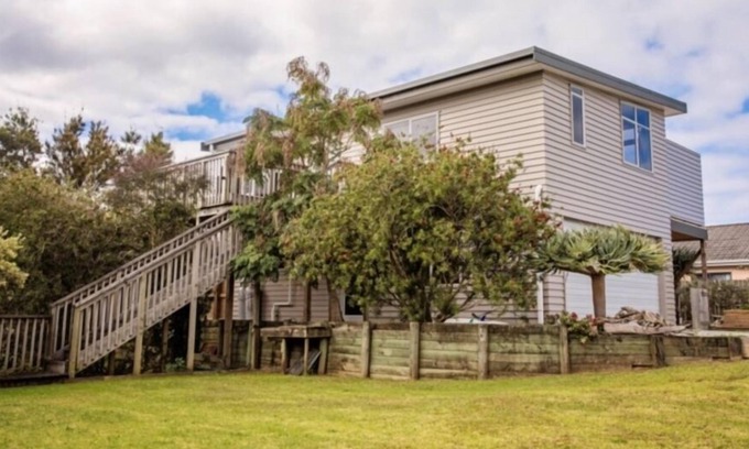 Karkari Peninsula House | Private Seaside Beach House