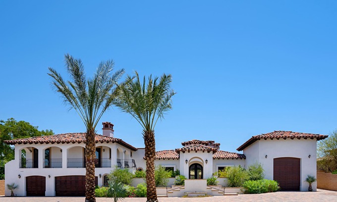 Bermuda Dunes House | Private Secluded Paradise Resort: Family Estate/8 Bedroom Suites/9 Bathrooms