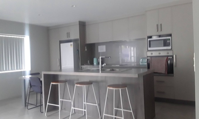 Tauranga House | PRIVATE, SECURE, CITY CENTER ROOM A3