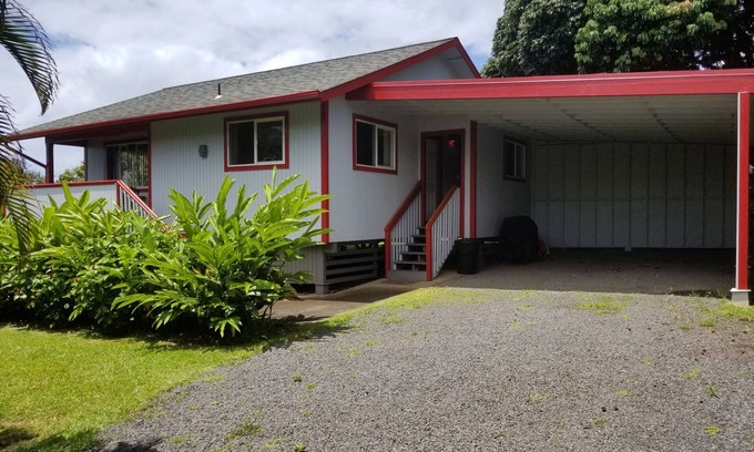 Pauwela Cottage | Private, Serene & Cute Cottage. Ocean Views & A/C. Near Hana Hwy.