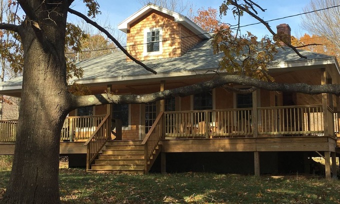 Long Island House | Private setting for a couple-just two people in the whole house!