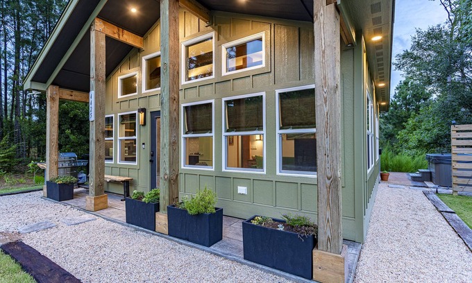 Kitty Hawk Cottage | Private Small House at Kitty Hawk Reserve, OBX! Hot Tub & Beach included!