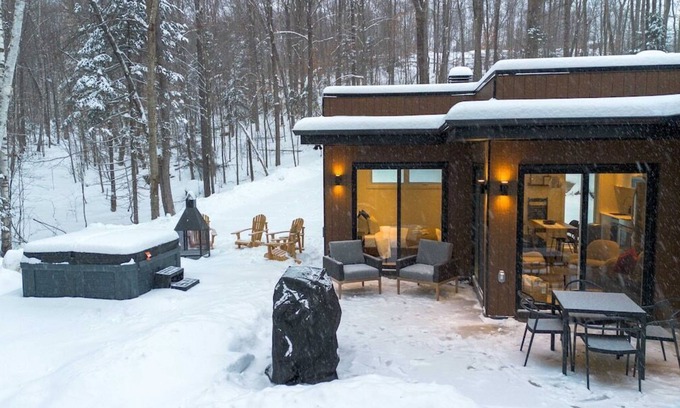Fiddler Lake Resort Ski Chalet | Private Spa| Hiking| Skiing| Mini Chalet| Assinie